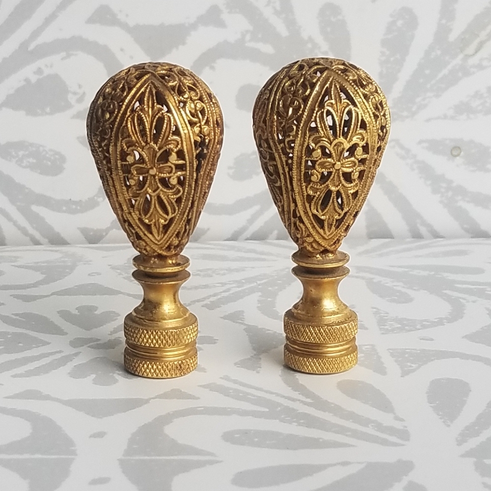 Vintage 1940s Brass Gold Lamp Finial Shade Toppers Ornate Balloon Filigree